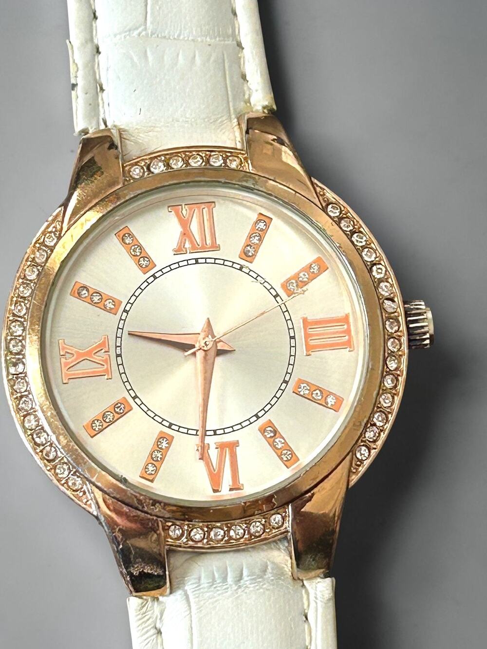 FMD Women Watch Silver Dial Roman Numerals Crystal Bezel White Croc Working